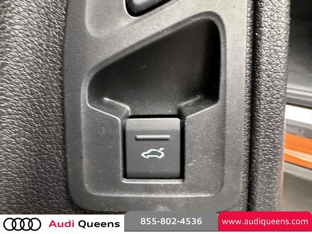 Certified 2022 Audi Q3 2.0T Premium Plus w/ Premium Plus Package AWD/4WD image 19