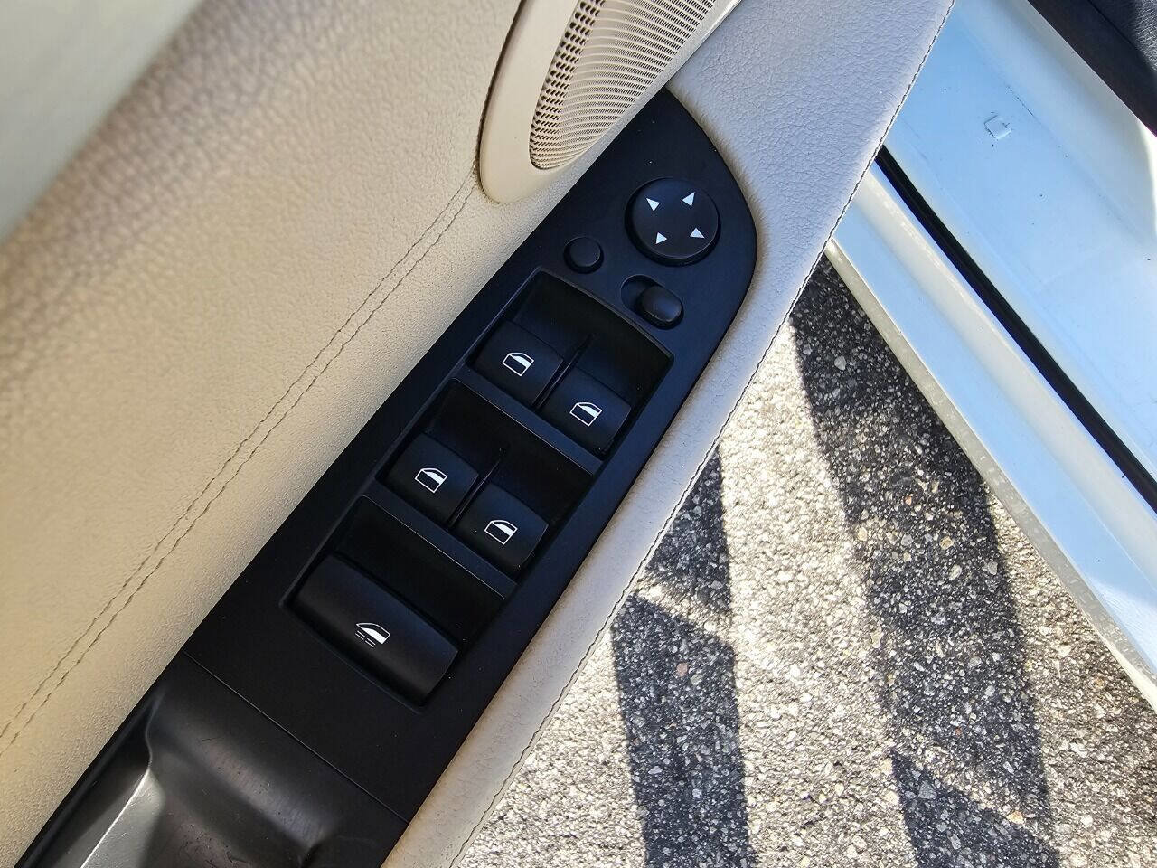 Used 2014 BMW Z4 sDrive28i image 18