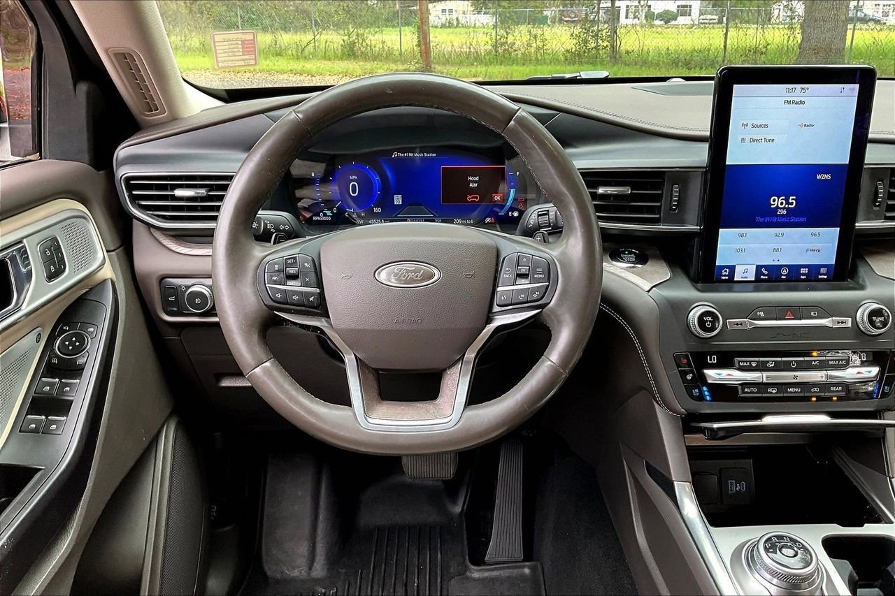 Used 2020 Ford Explorer Platinum w/ Premium Technology Package image 8