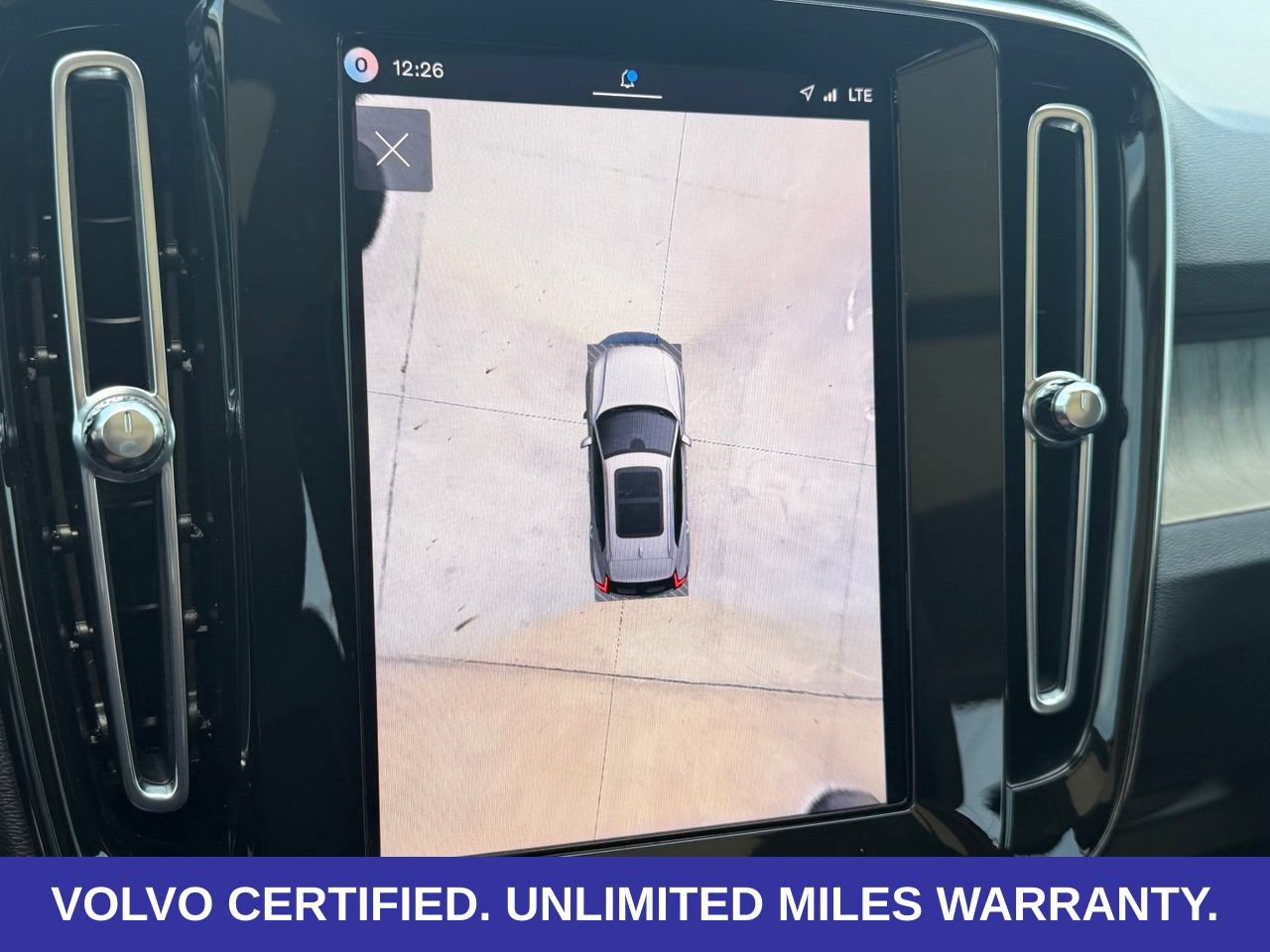 Certified 2026 Volvo XC40 B5 Plus AWD/4WD image 19