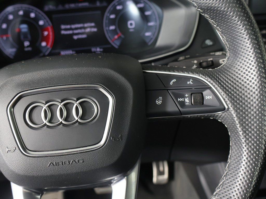 Used 2023 Audi SQ5 Premium Plus w/ Premium Plus Package image 43