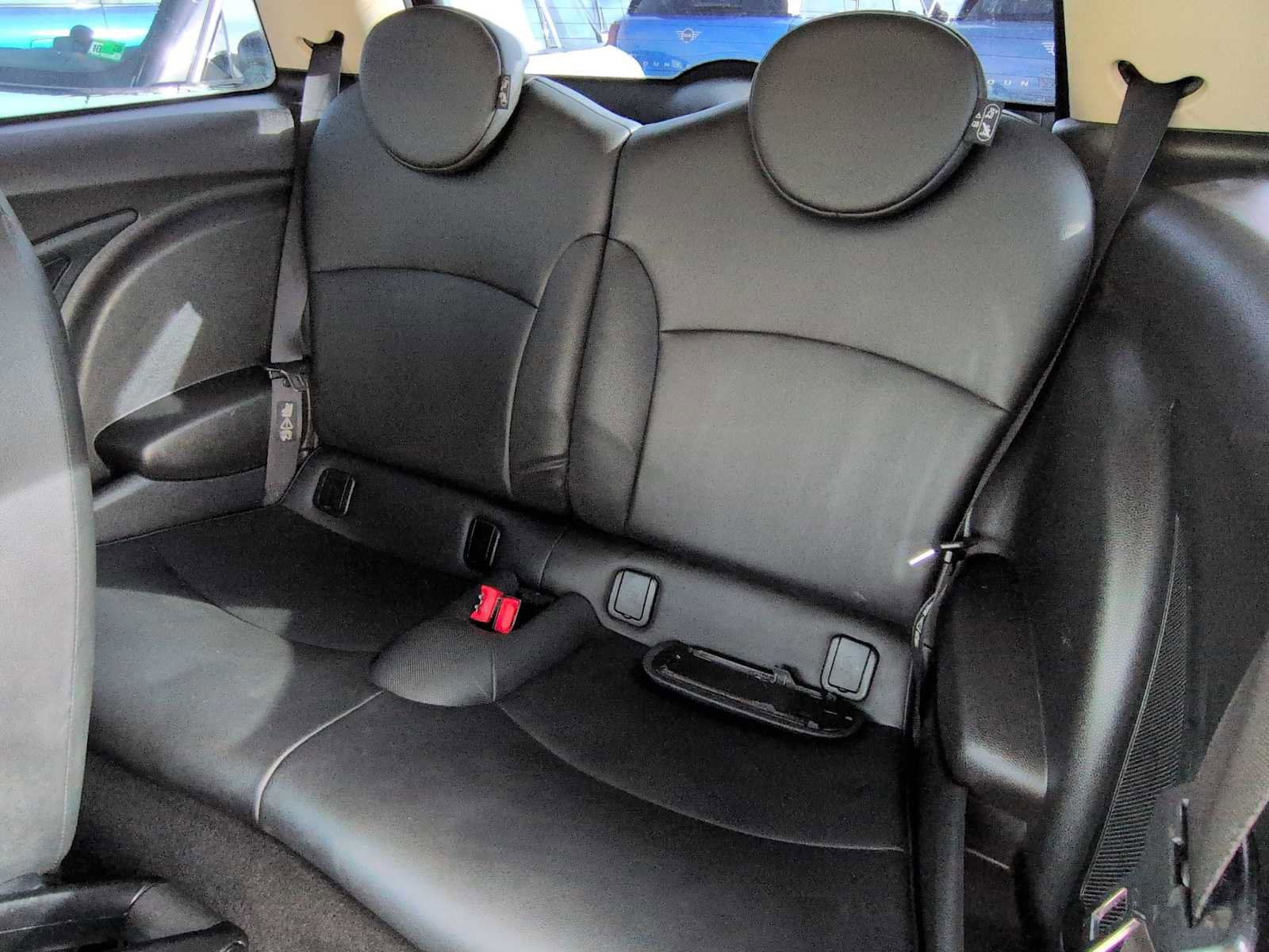 Used 2011 MINI Cooper Hardtop image 19