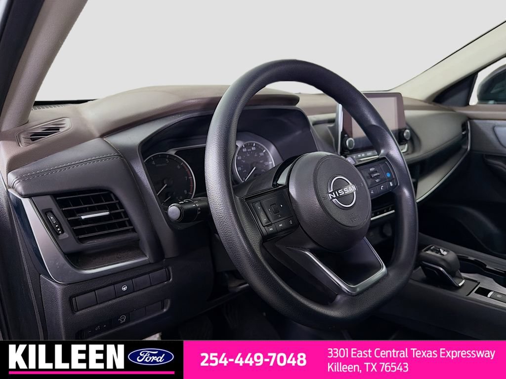 Used 2023 Nissan Rogue SV AWD/4WD image 11