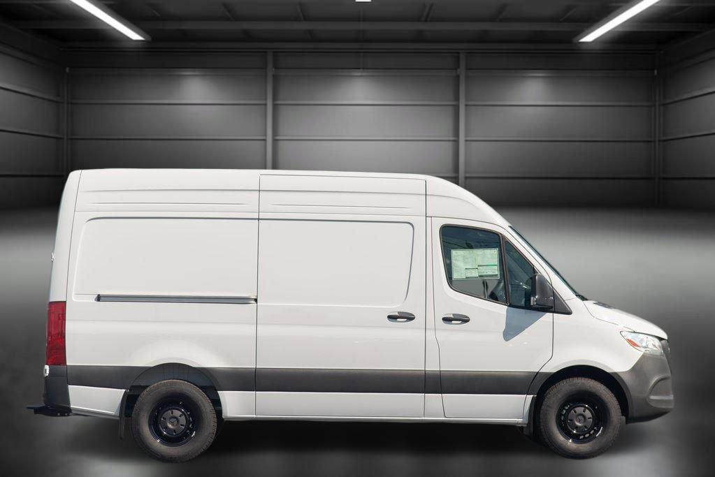 Used 2024 Mercedes-Benz Sprinter 144 Cargo image 6