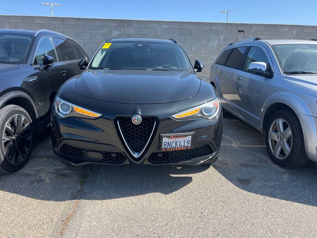 Used 2019 Alfa Romeo Stelvio Sport w/ Quick Order Package 22K Sport RWD image 15
