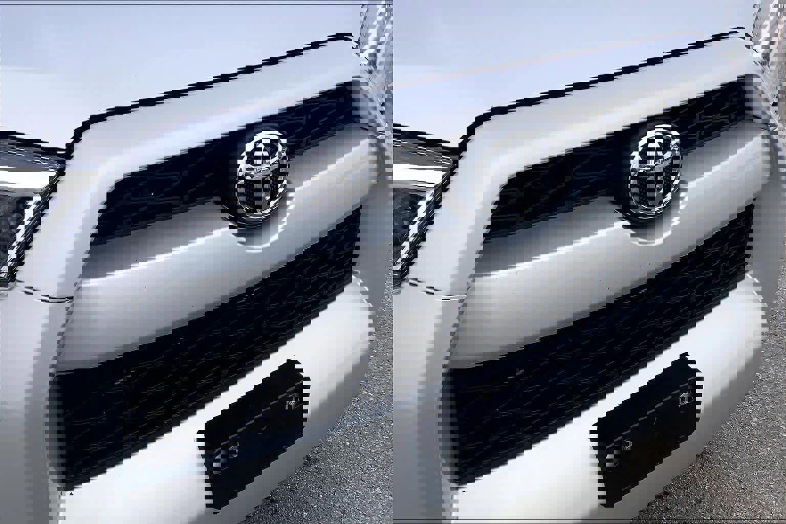 Used 2015 Toyota 4Runner SR5 image 31