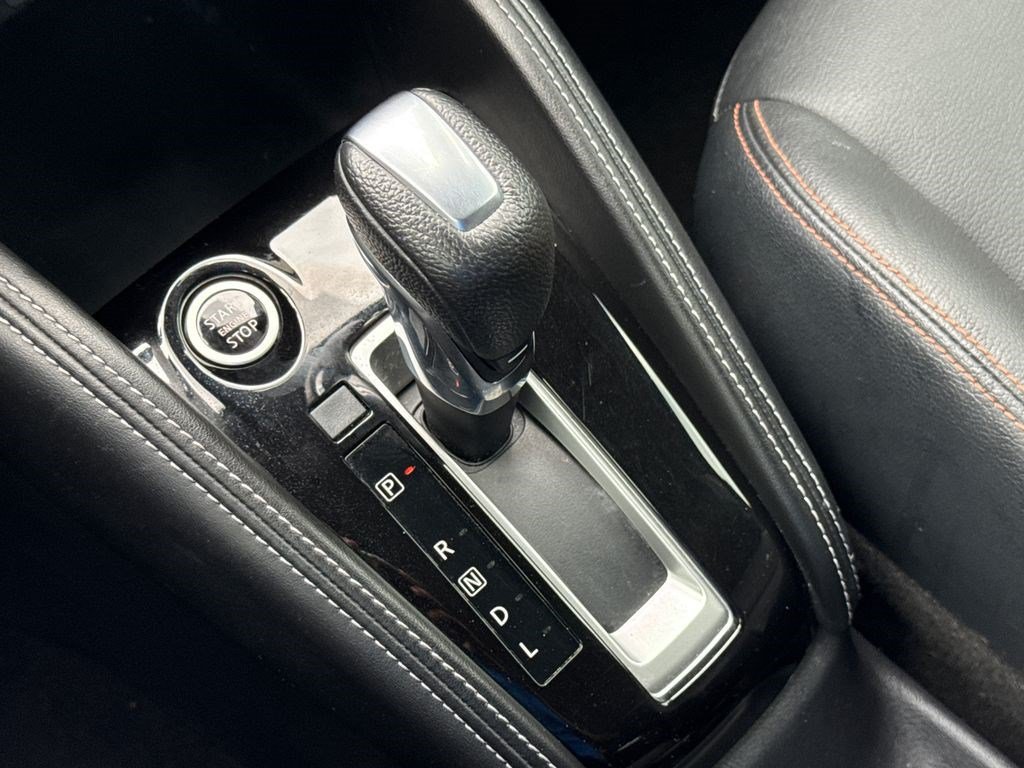 Used 2020 Nissan Kicks SR w/ SR Premium Package FWD image 31
