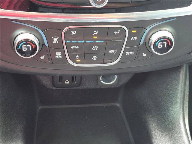 Used 2019 Chevrolet Traverse LT FWD image 13