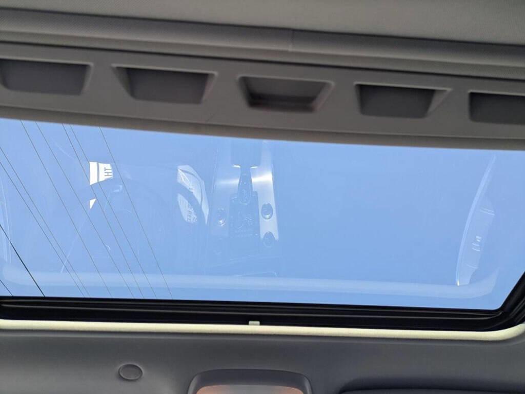 Used 2017 Volvo S60 T5 Dynamic image 16