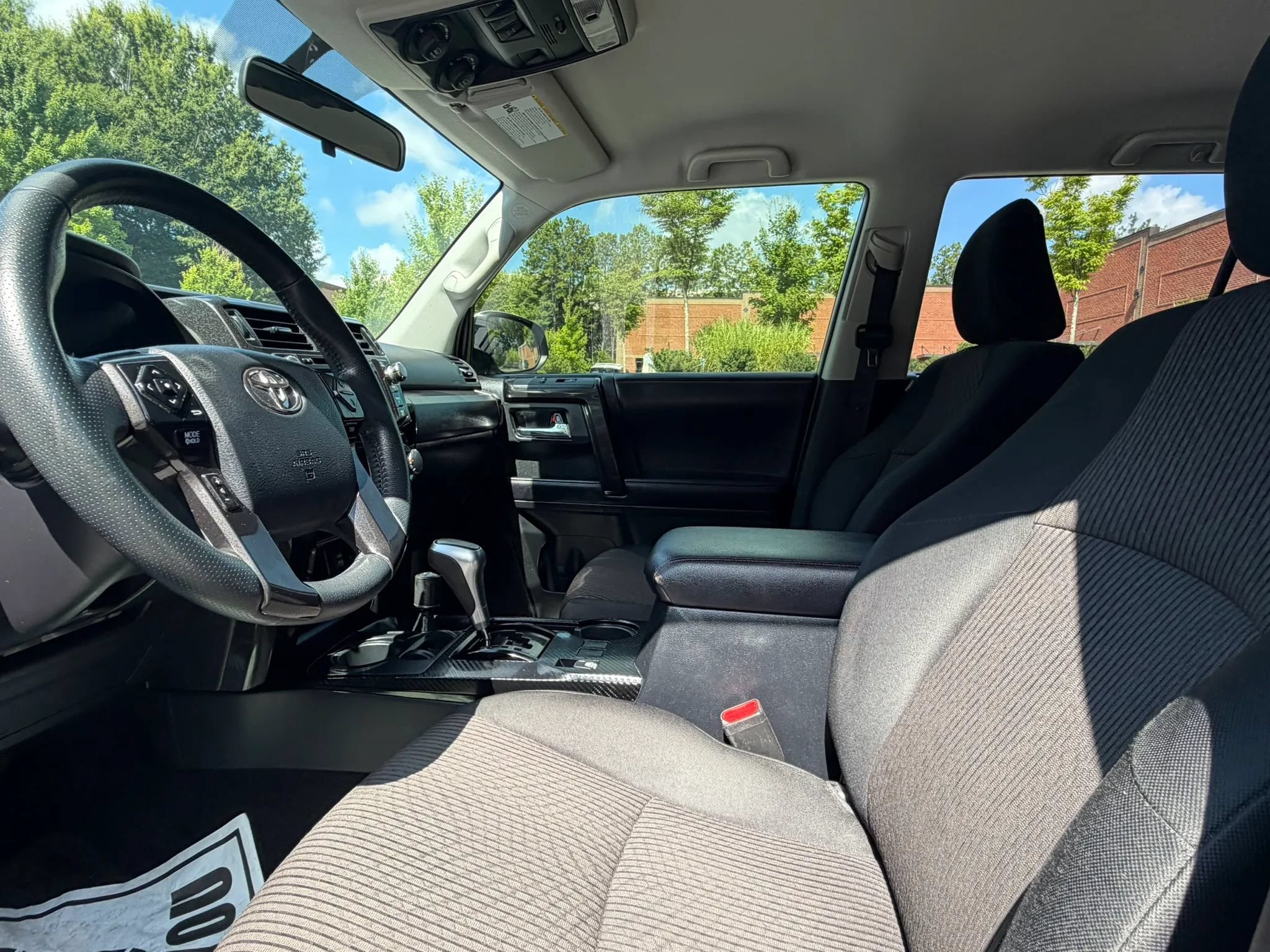 Used 2018 Toyota 4Runner TRD Off-Road AWD/4WD image 11