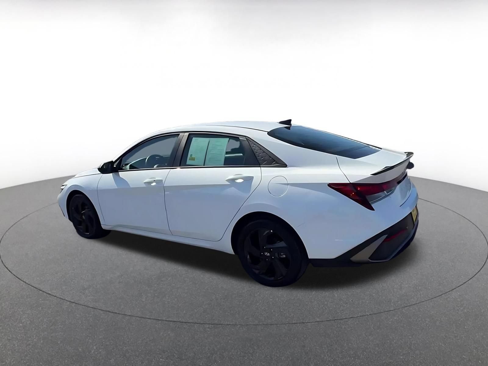 Used 2026 Hyundai Elantra Sport FWD image 10