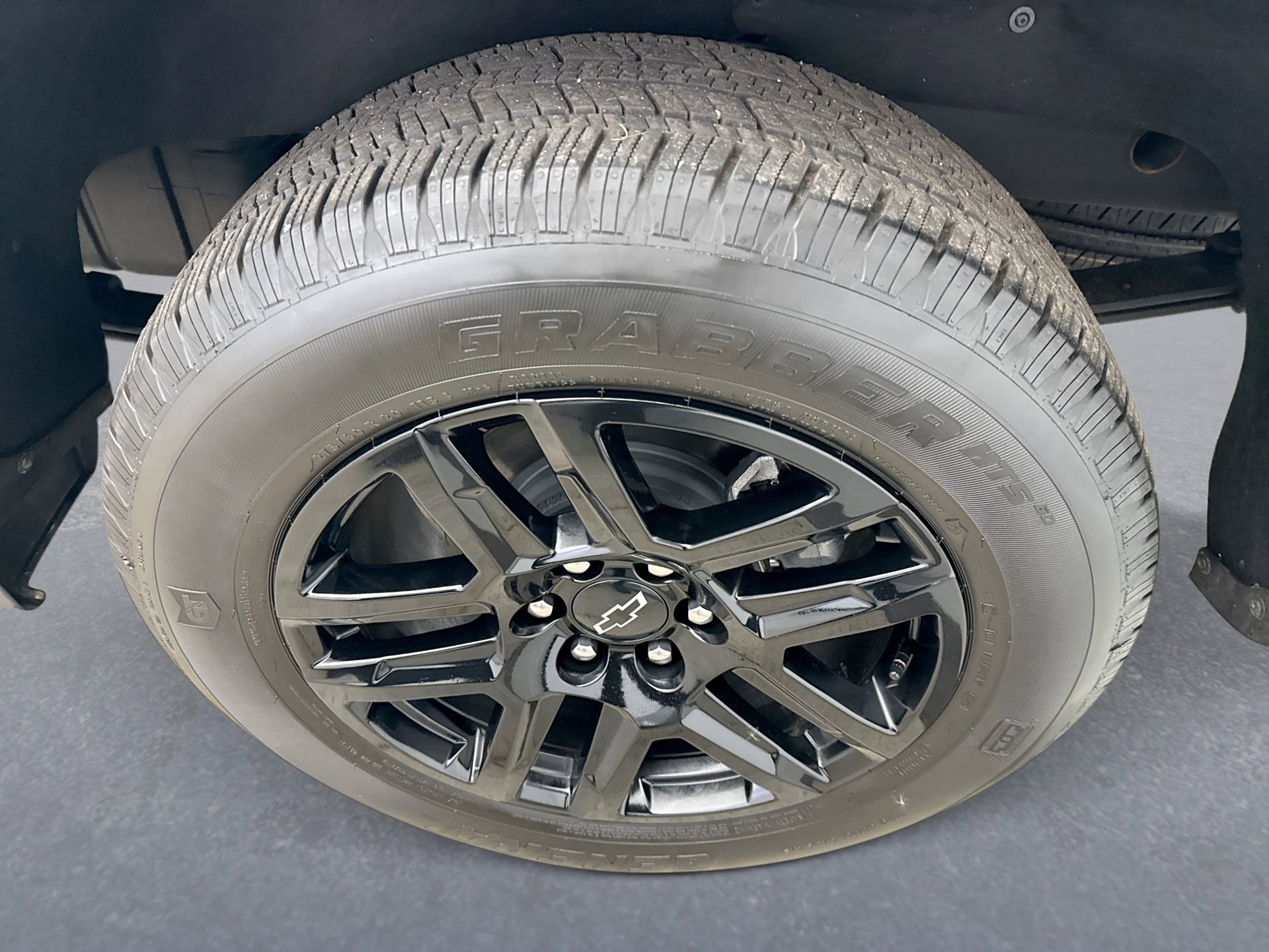 Used 2025 Chevrolet Silverado 1500 Custom w/ LPO, Dark Essentials Package image 20