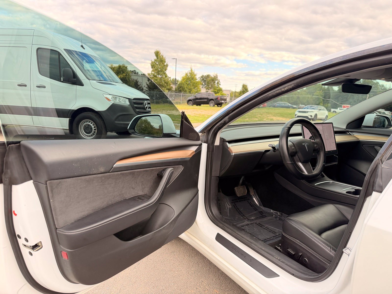 Used 2021 Tesla Model 3 Long Range AWD/4WD image 13