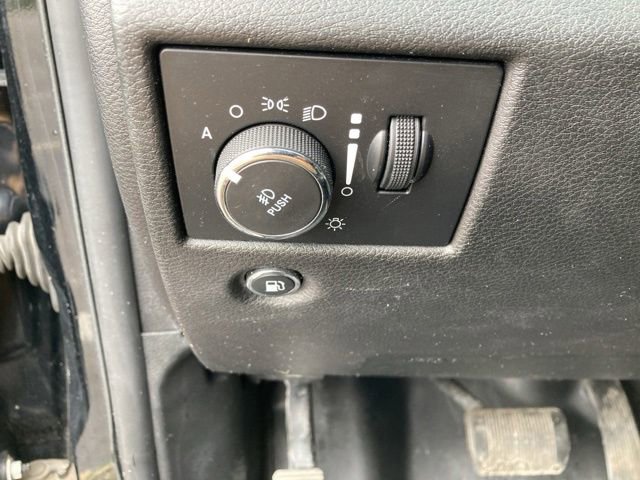 Used 2018 Jeep Grand Cherokee Overland w/ Jeep Active Safety Group AWD/4WD image 20