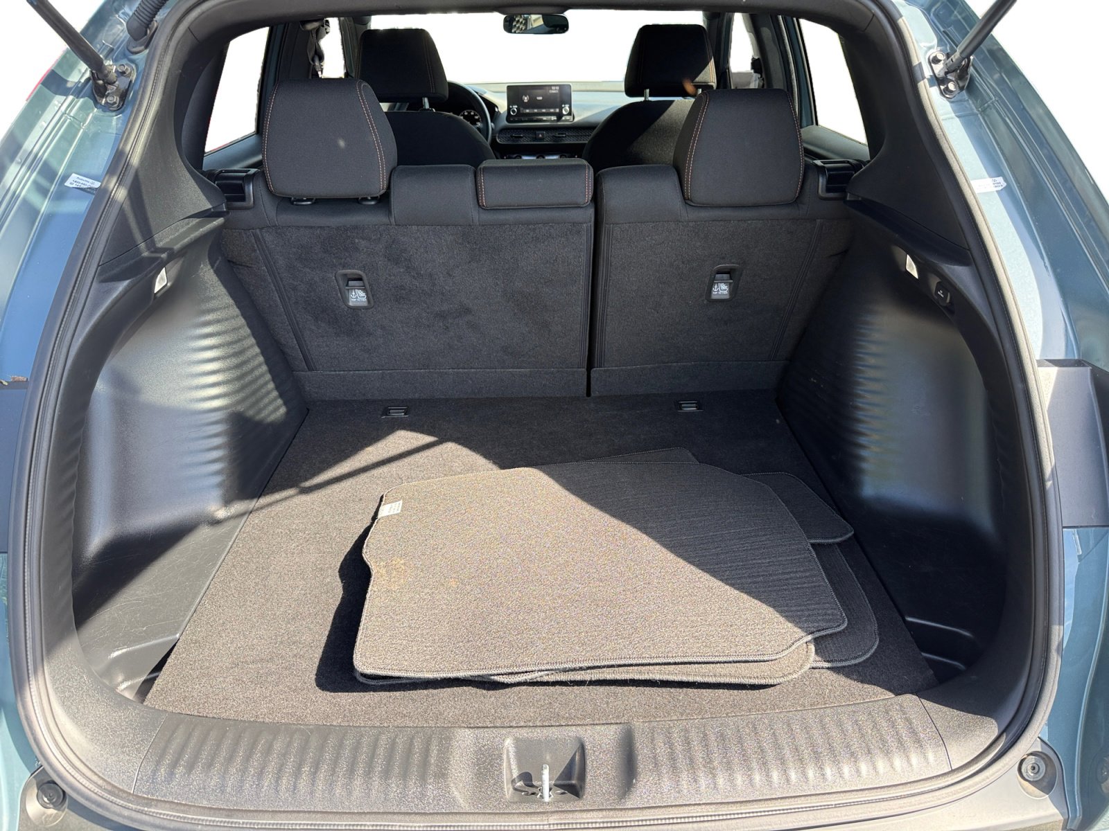 Used 2025 Honda HR-V Sport image 17