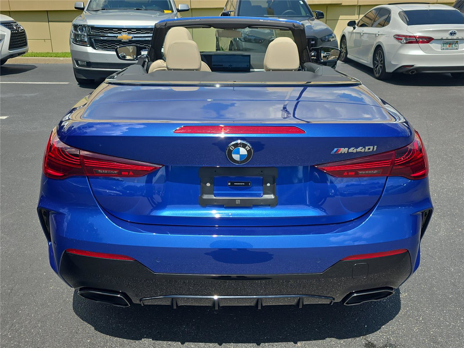 Used 2026 BMW M440i Convertible RWD image 4