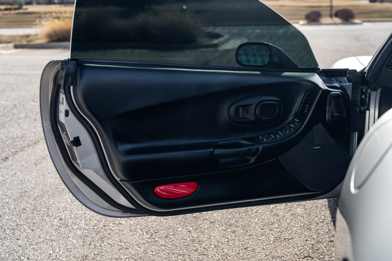 Used 2004 Chevrolet Corvette Z06 w/ Memory Package image 24