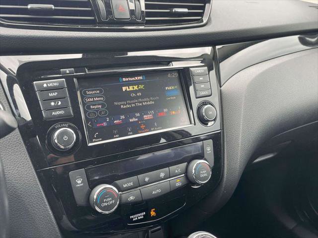 Used 2022 Nissan Rogue Sport SL image 29