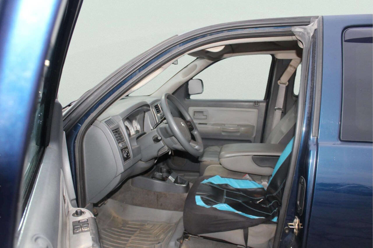 Used 2006 Dodge Dakota SLT w/ Trailer Tow Group RWD image 8