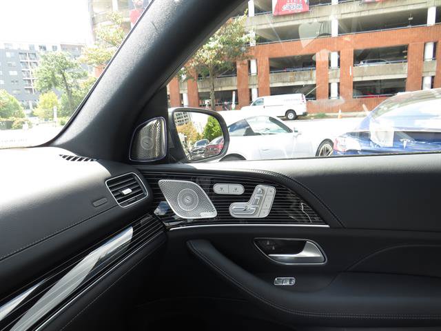 Used 2025 Mercedes-Benz GLS 450 4MATIC image 16