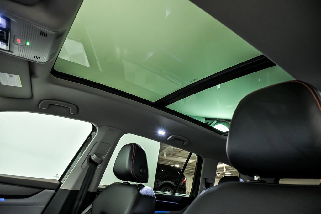 Certified 2026 Volkswagen Atlas Peak Edition AWD/4WD image 14