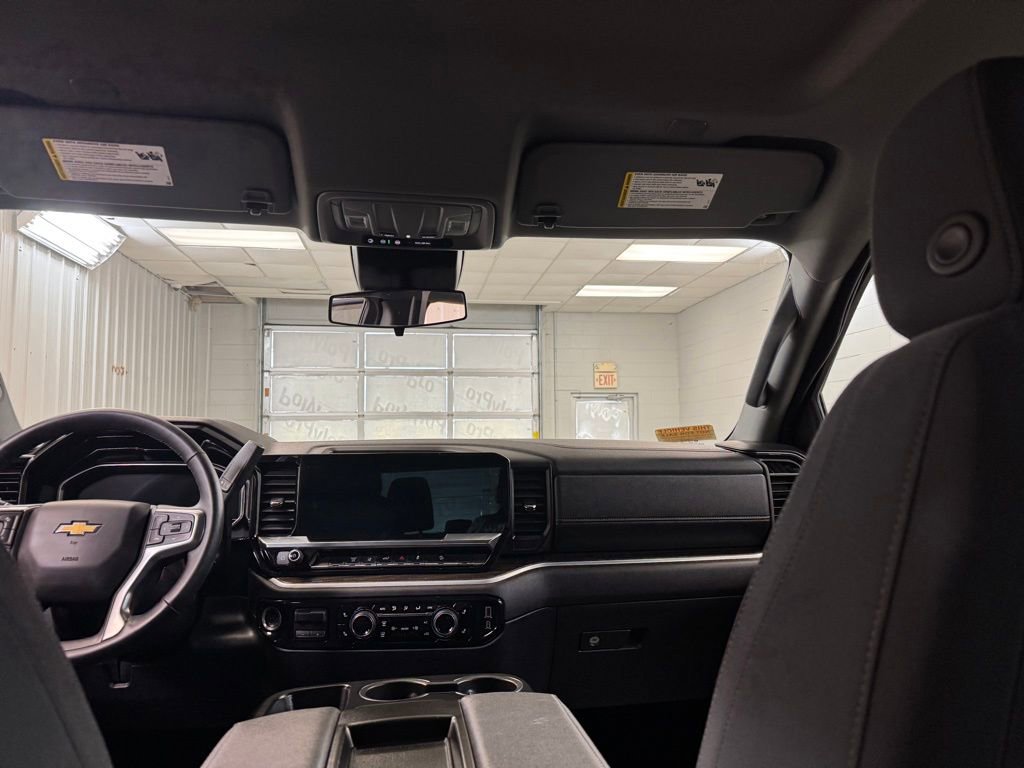 Used 2025 Chevrolet Silverado 2500 LT image 23