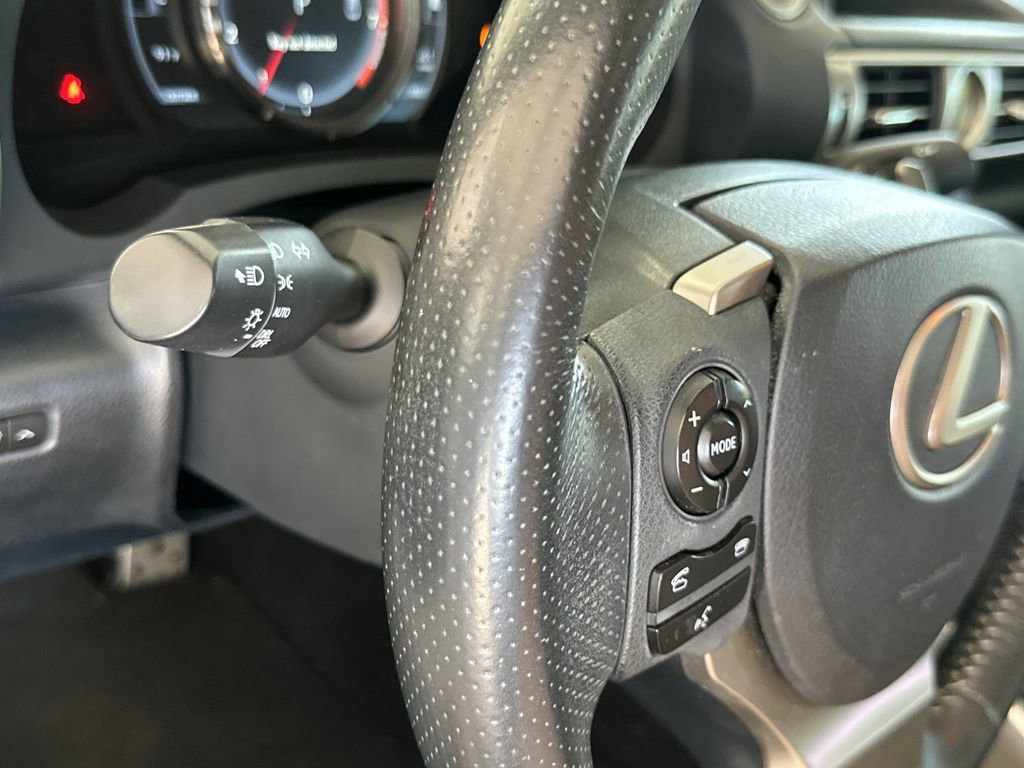 Used 2015 Lexus IS 250 w/ F-Sport Package RWD image 20