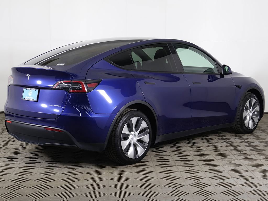 Used 2021 Tesla Model Y Long Range AWD/4WD image 10