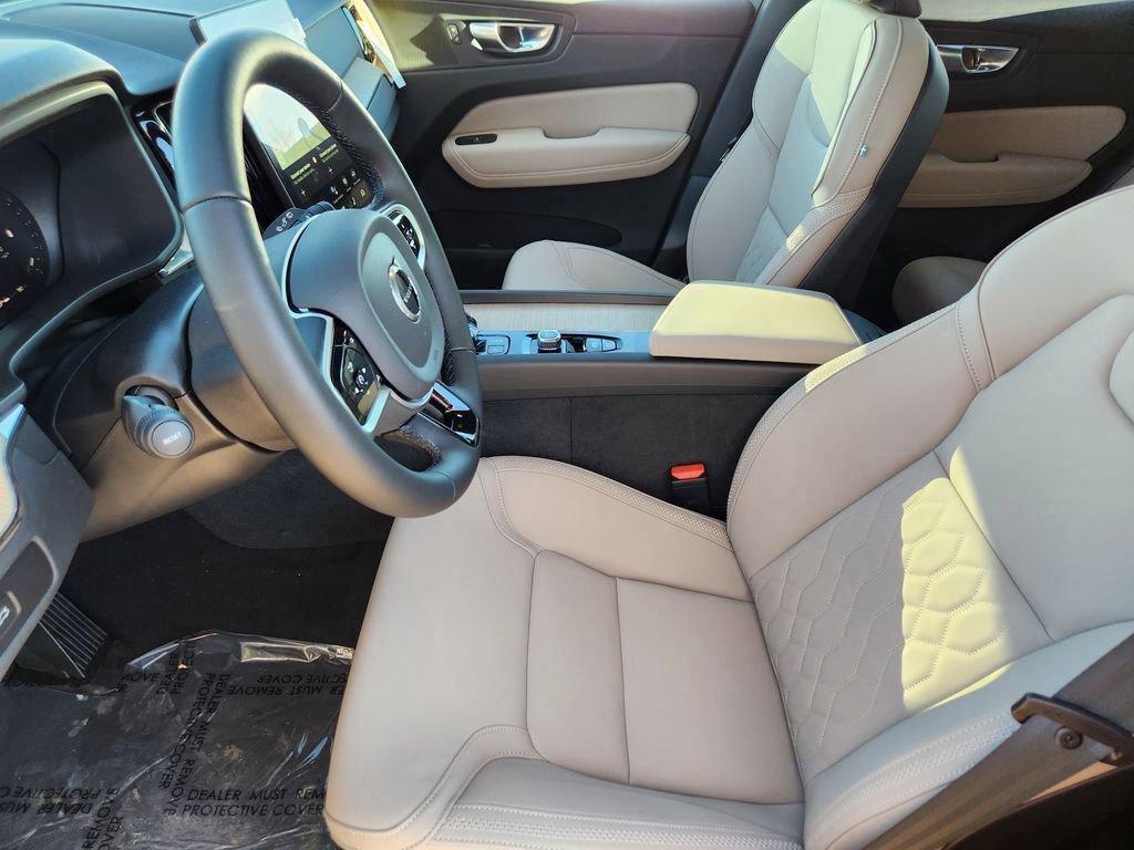 New 2026 Volvo XC60 B5 Plus w/ Climate Package image 3