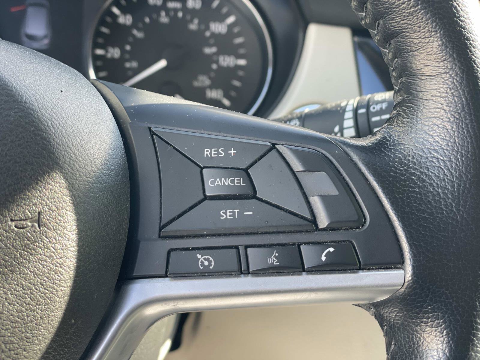 Used 2021 Nissan Rogue Sport SV image 5