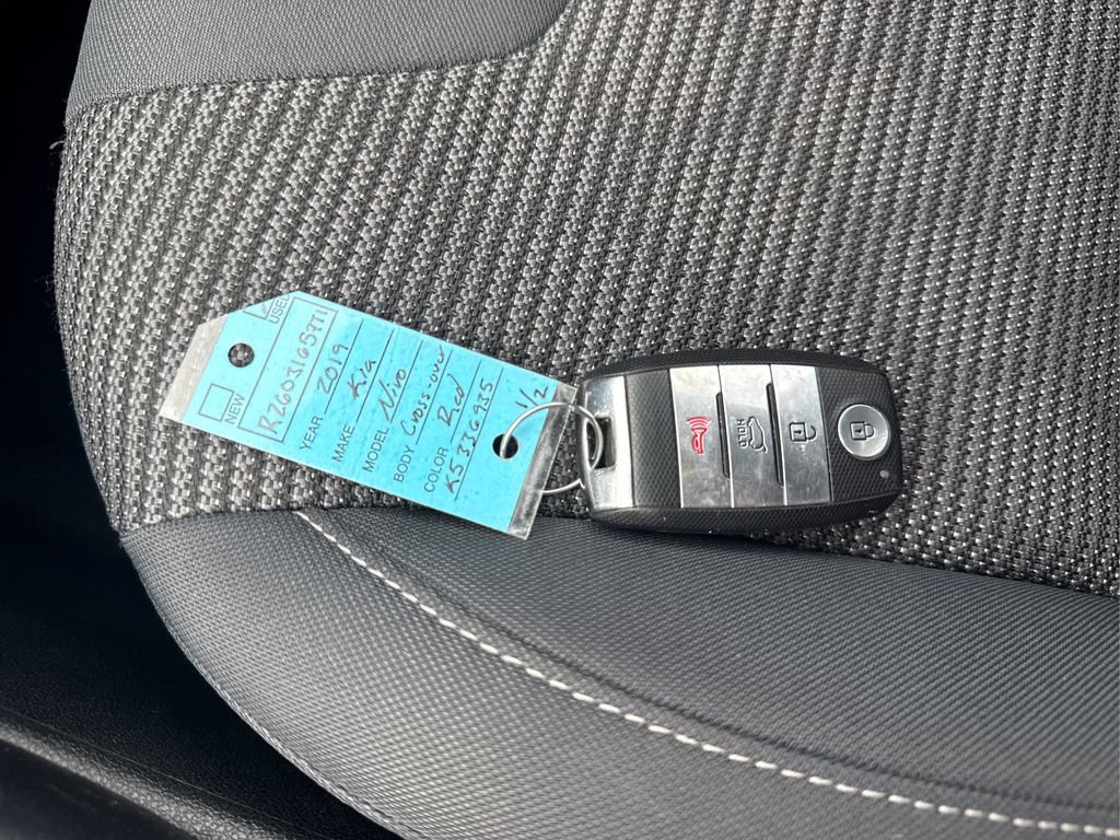 Used 2019 Kia Niro LX FWD image 35
