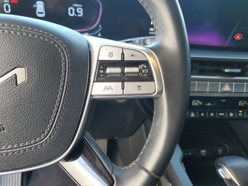 Used 2023 Kia Telluride LX image 25