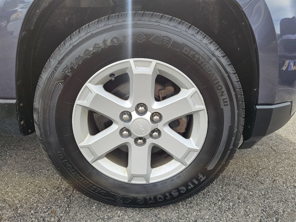Used 2014 GMC Acadia SLE FWD image 16