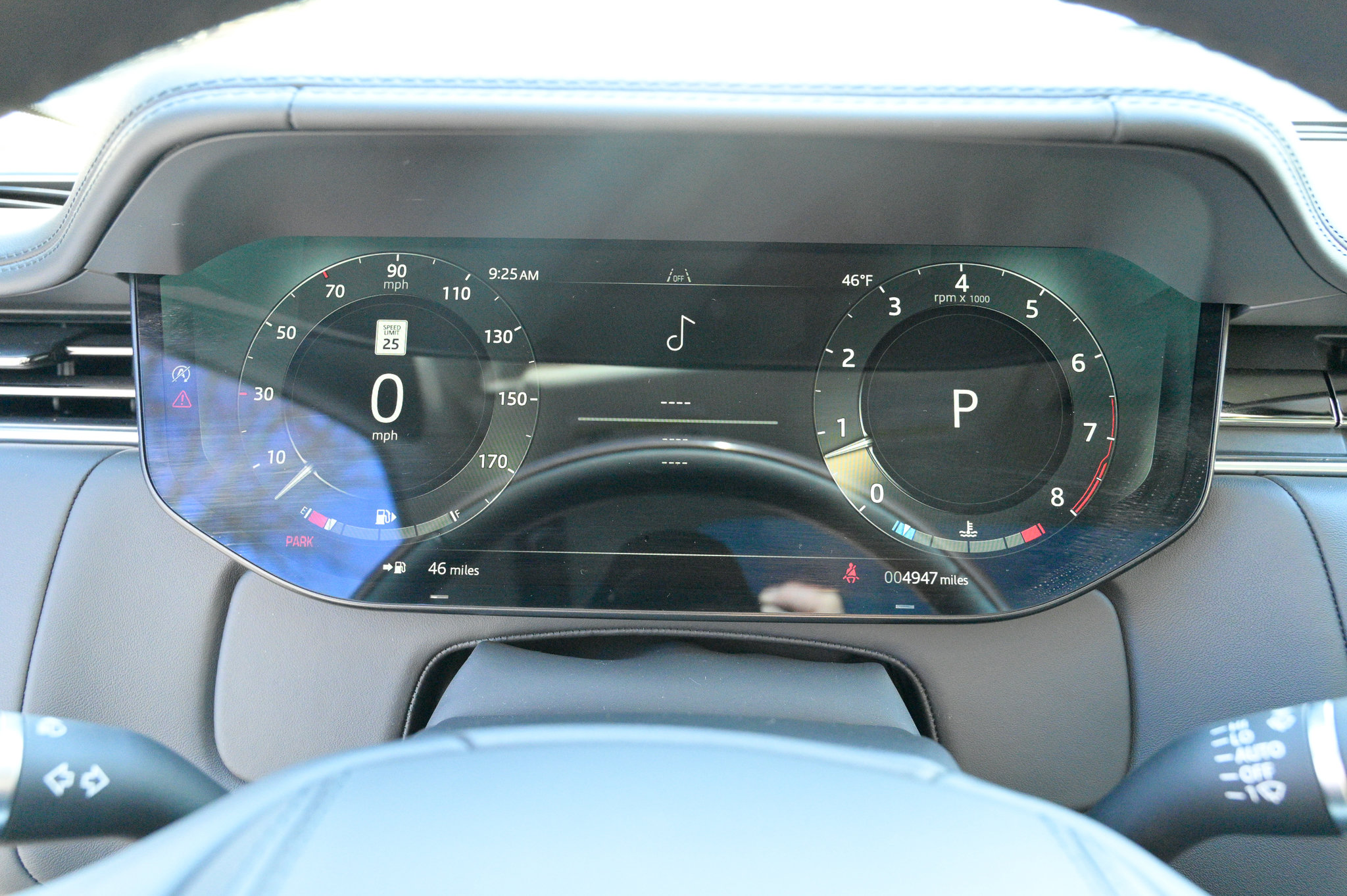 Used 2025 Land Rover Range Rover Long Wheelbase Autobiography image 24