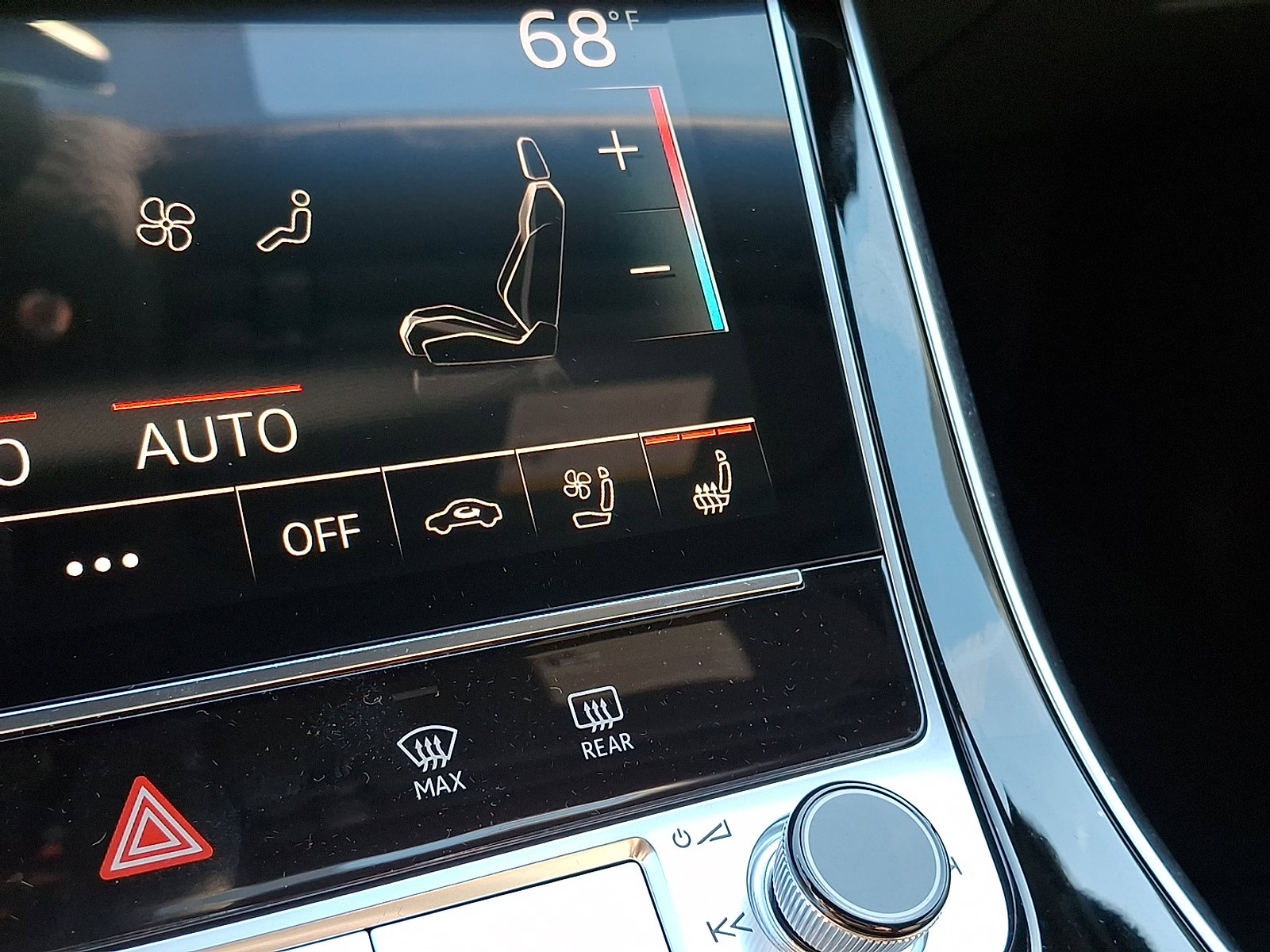 New 2026 Audi SQ7 Prestige image 17