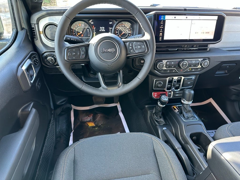 New 2026 Jeep Gladiator Sport AWD/4WD image 11