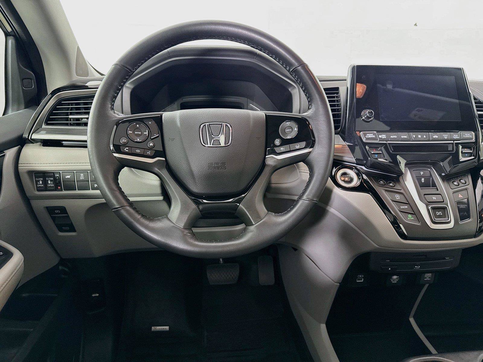 Used 2024 Honda Odyssey Elite image 32