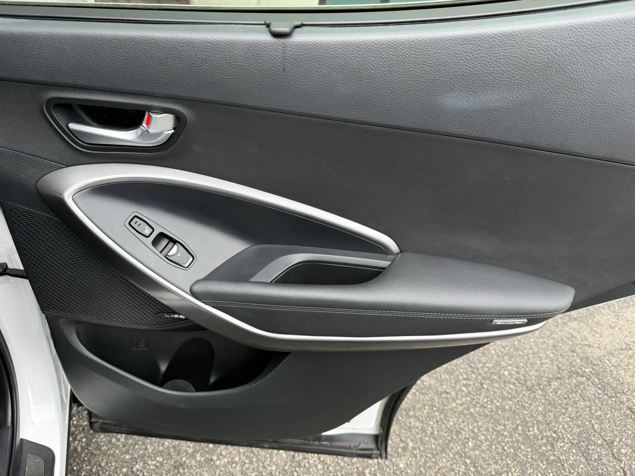 Used 2018 Hyundai Santa Fe Sport FWD image 23
