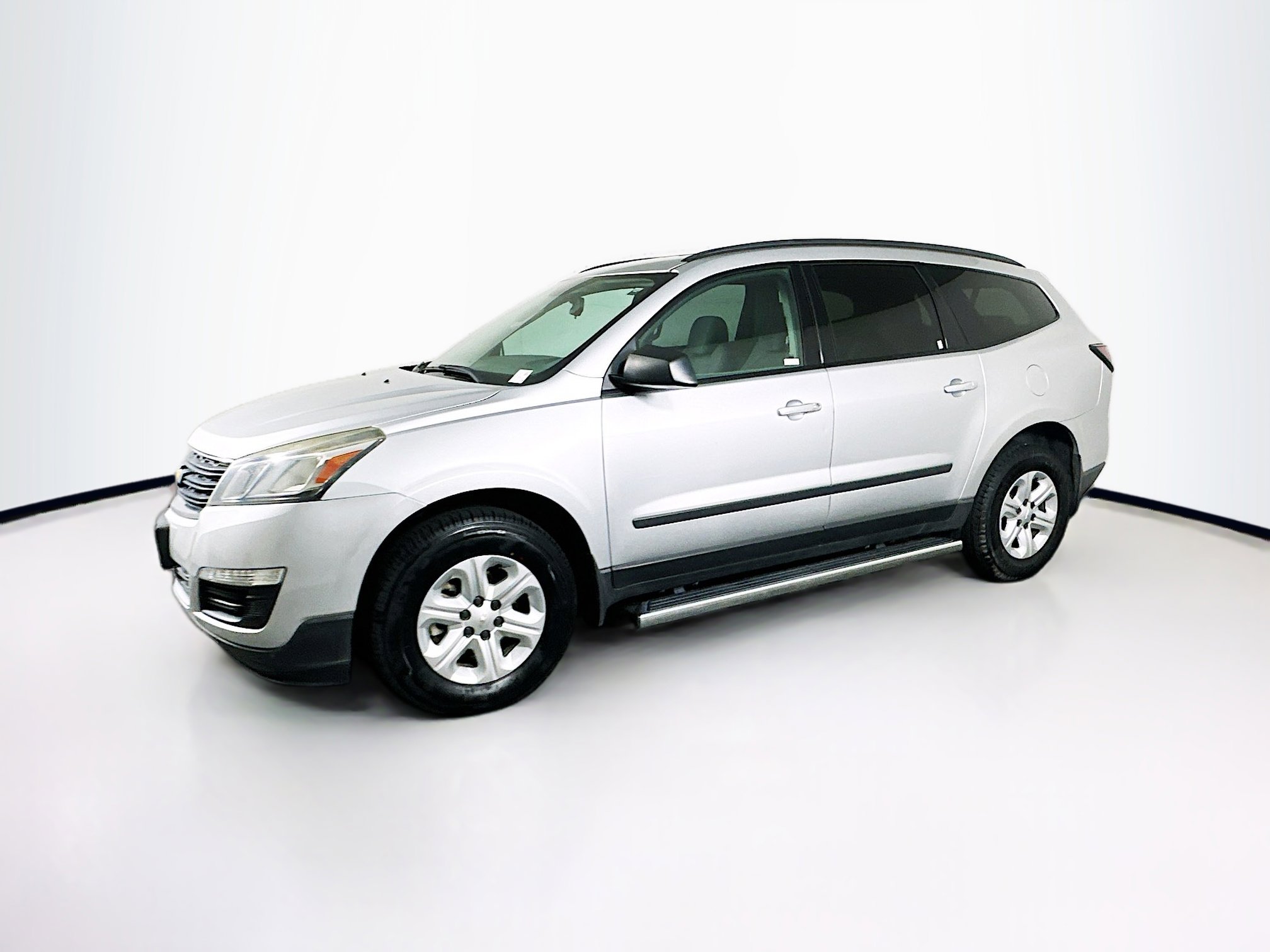 Used 2015 Chevrolet Traverse LS image 4