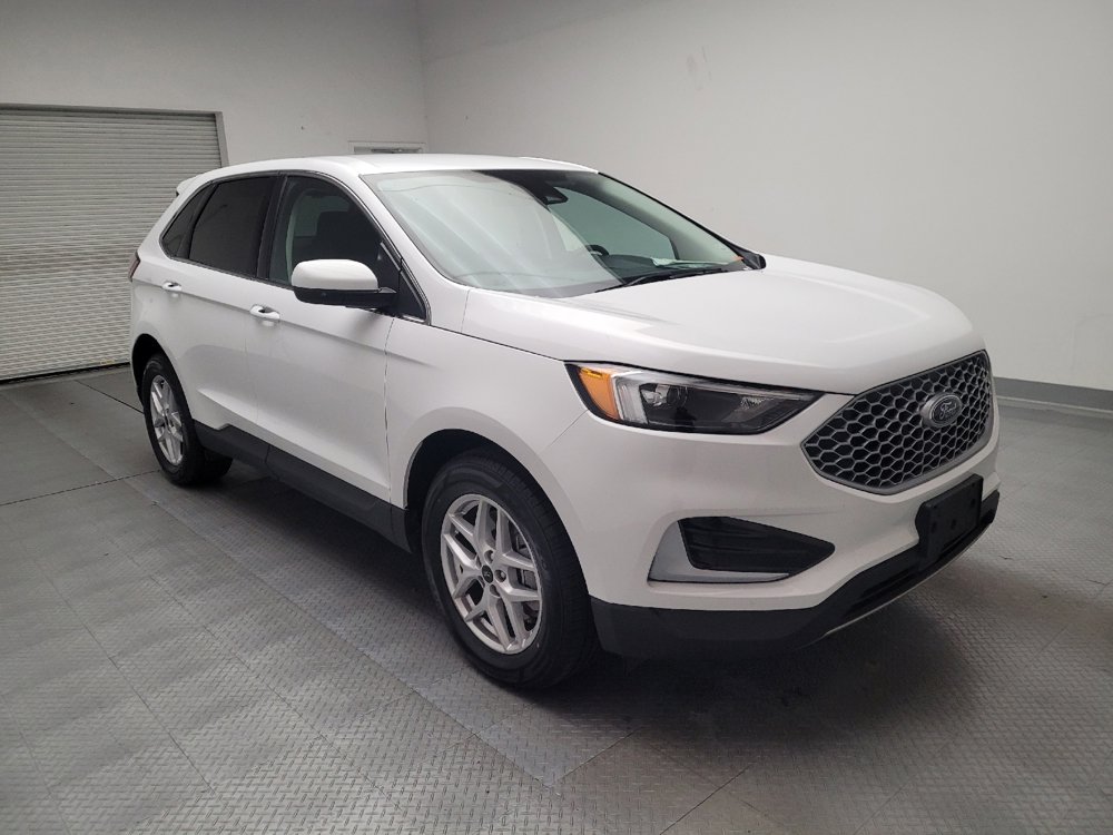 Used 2024 Ford Edge SEL image 13