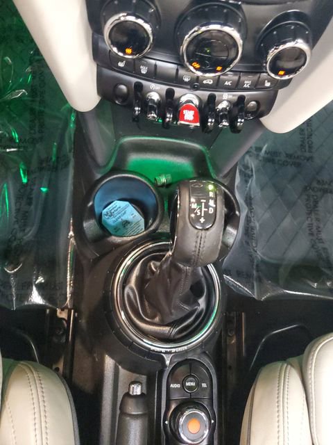 Used 2017 MINI Cooper Convertible image 32