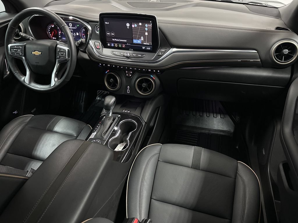 Used 2024 Chevrolet Blazer Premier w/ Enhanced Convenience Package AWD/4WD image 11