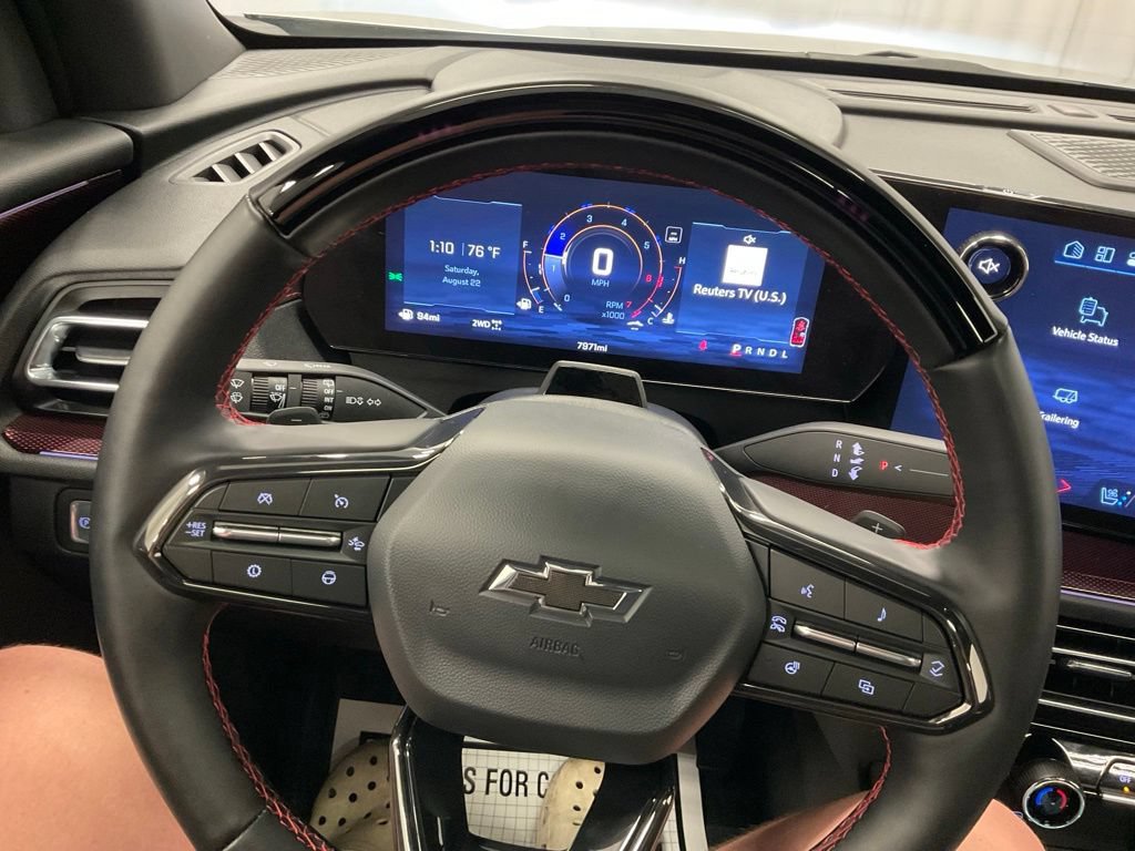 Used 2026 Chevrolet Traverse RS AWD/4WD image 9