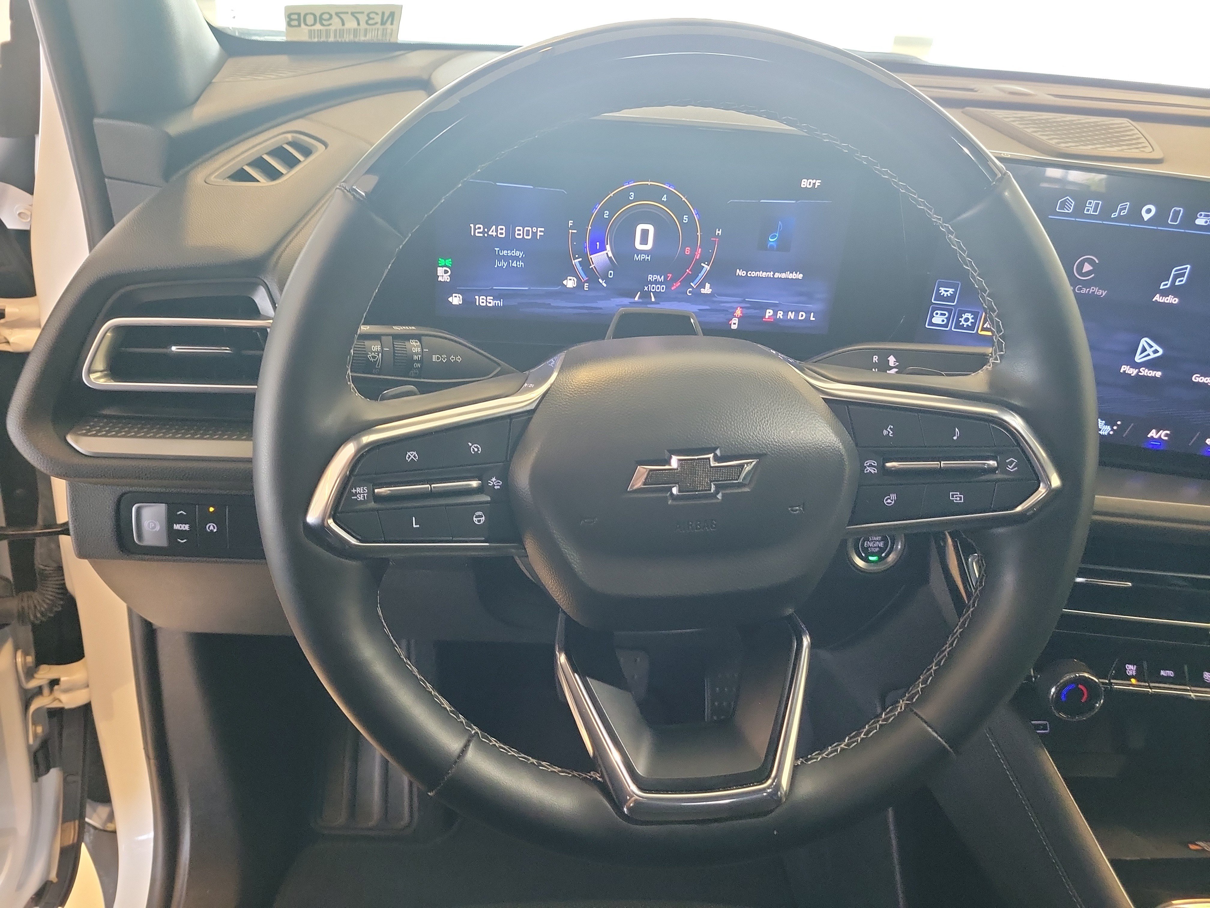 Used 2024 Chevrolet Traverse LT w/ Enhanced Driving Package FWD image 32