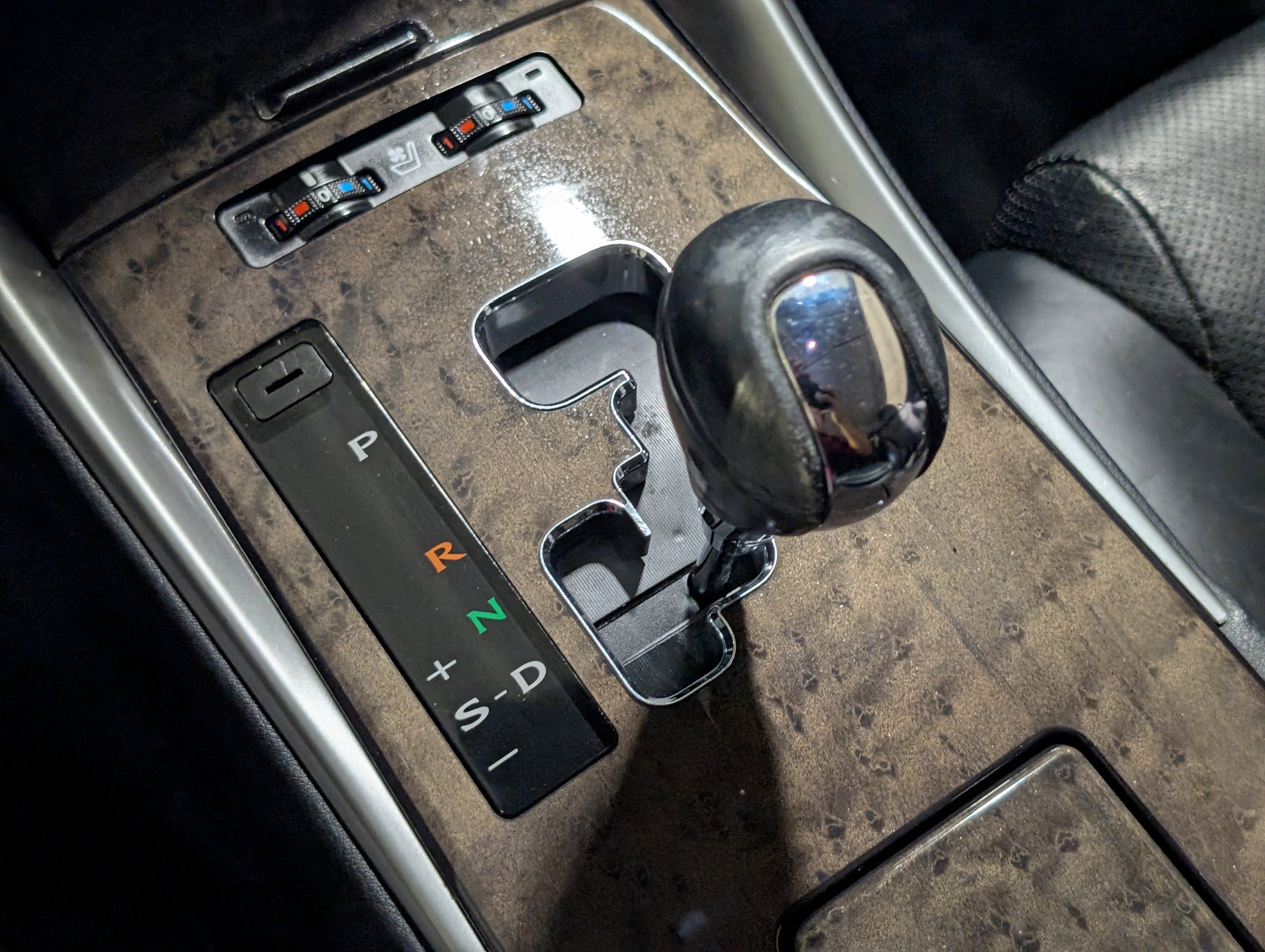 Used 2014 Lexus IS 350C w/ Luxury Package image 36