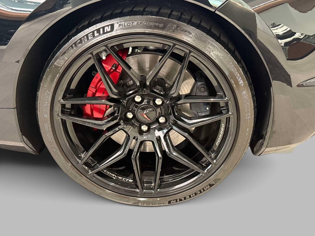 Used 2026 Chevrolet Corvette Z06 w/ Stealth Interior Trim Package RWD image 13
