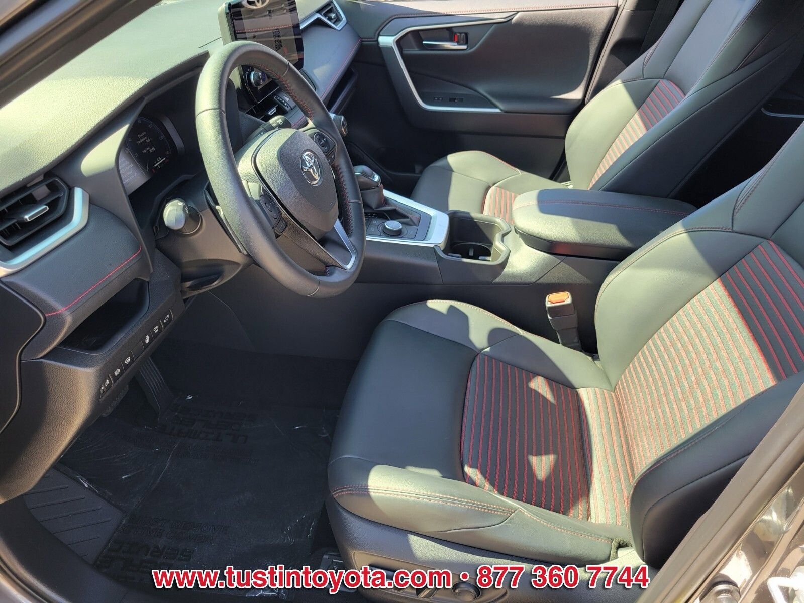 Certified 2024 Toyota RAV4 XSE w/ Weather Package AWD/4WD image 10
