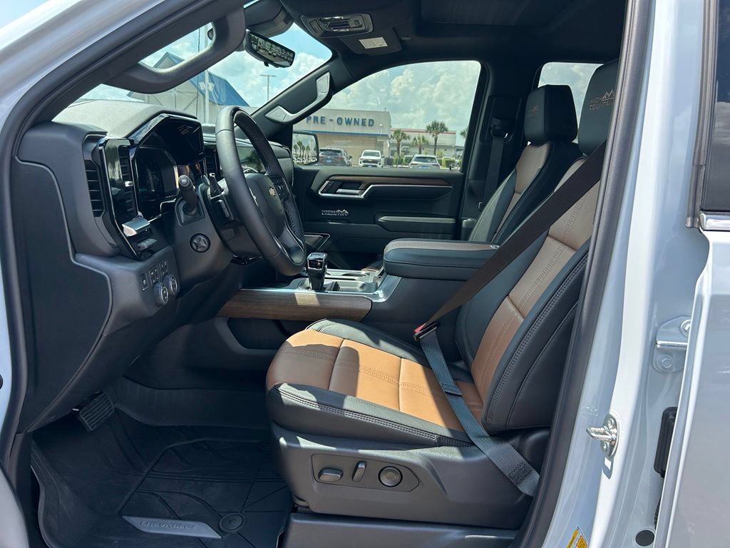 New 2026 Chevrolet Silverado 1500 High Country AWD/4WD image 10