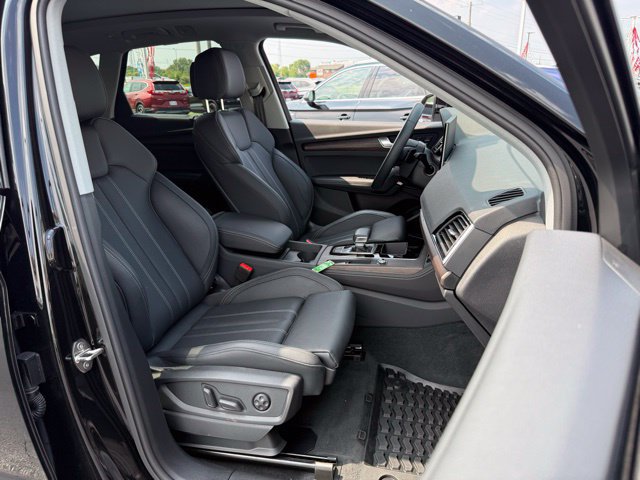 Used 2025 Audi Q5 2.0T Premium Plus w/ Premium Plus Package AWD/4WD image 22