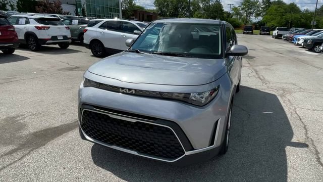 Used 2023 Kia Soul LX FWD image 5